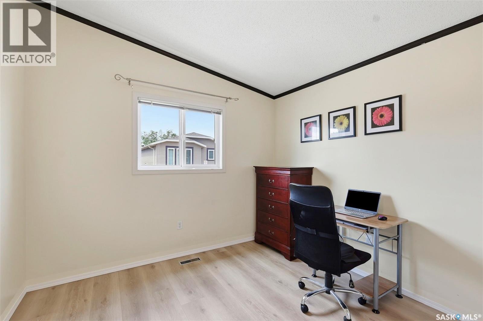 #26 55 Borden CRESCENT - 15