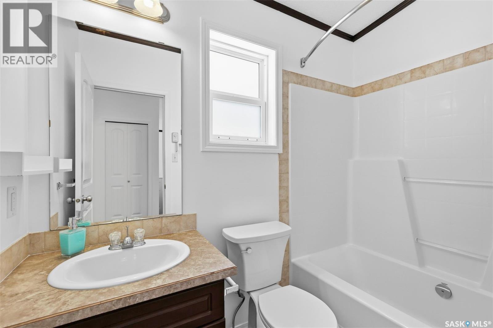 #26 55 Borden CRESCENT - 16