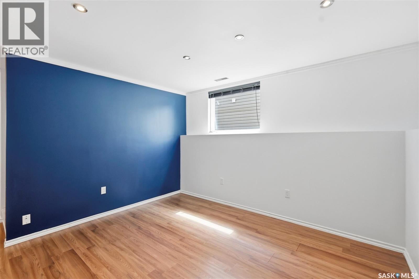 #26 55 Borden CRESCENT - 19