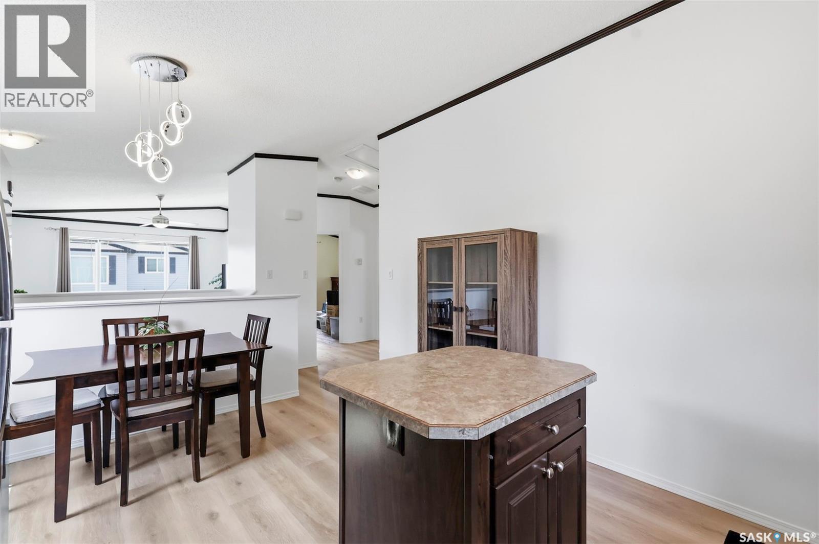 #26 55 Borden CRESCENT - 7