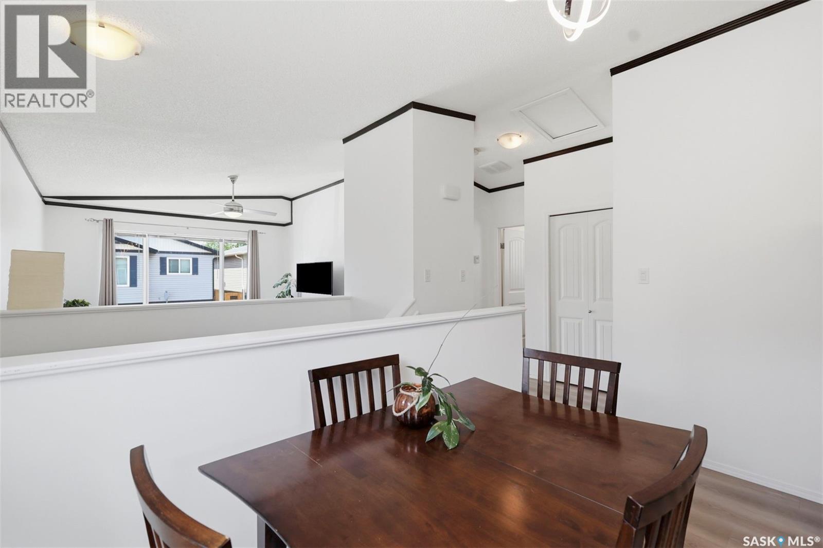 #26 55 Borden CRESCENT - 9