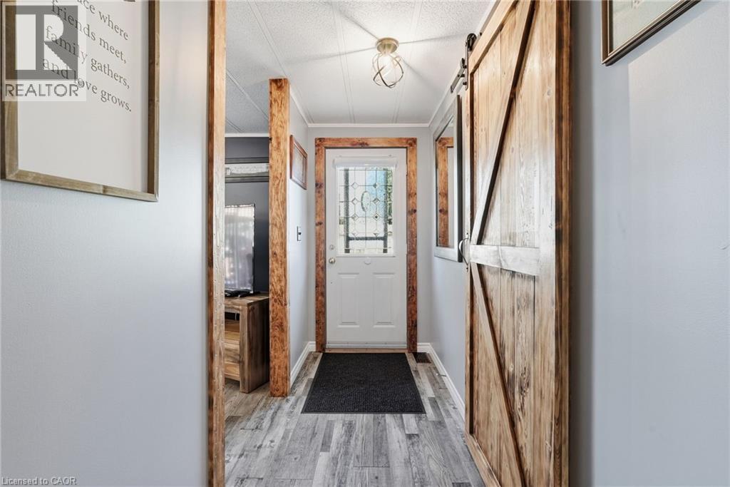 90 FAIRVIEW Crescent - 8