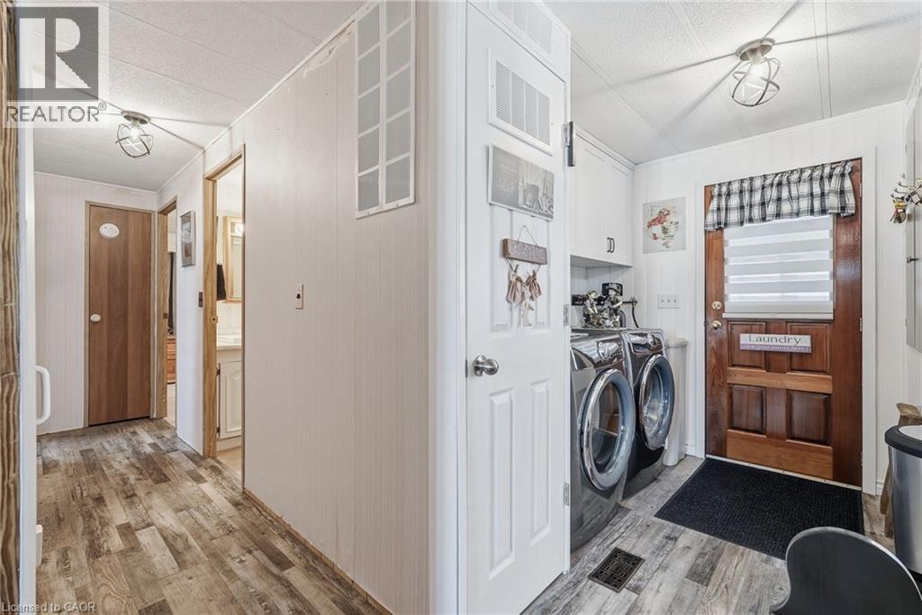 90 FAIRVIEW Crescent - 20