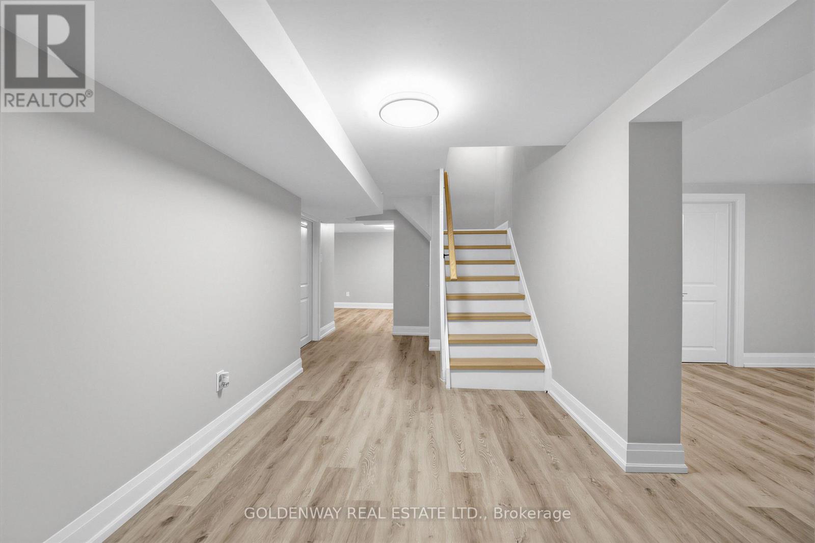 3 SIR LANCELOT DRIVE - 39