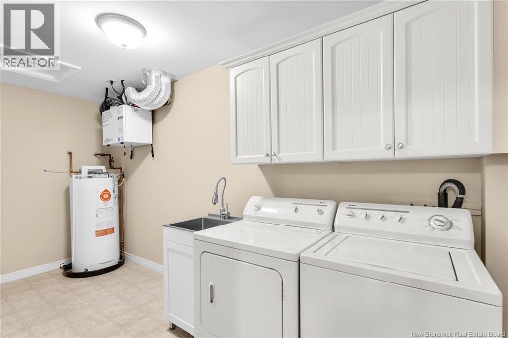 #318 195 Reynolds Street - Image 32