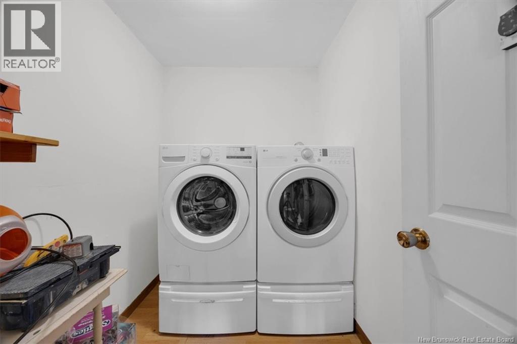 11 Country Crescent - Image 24