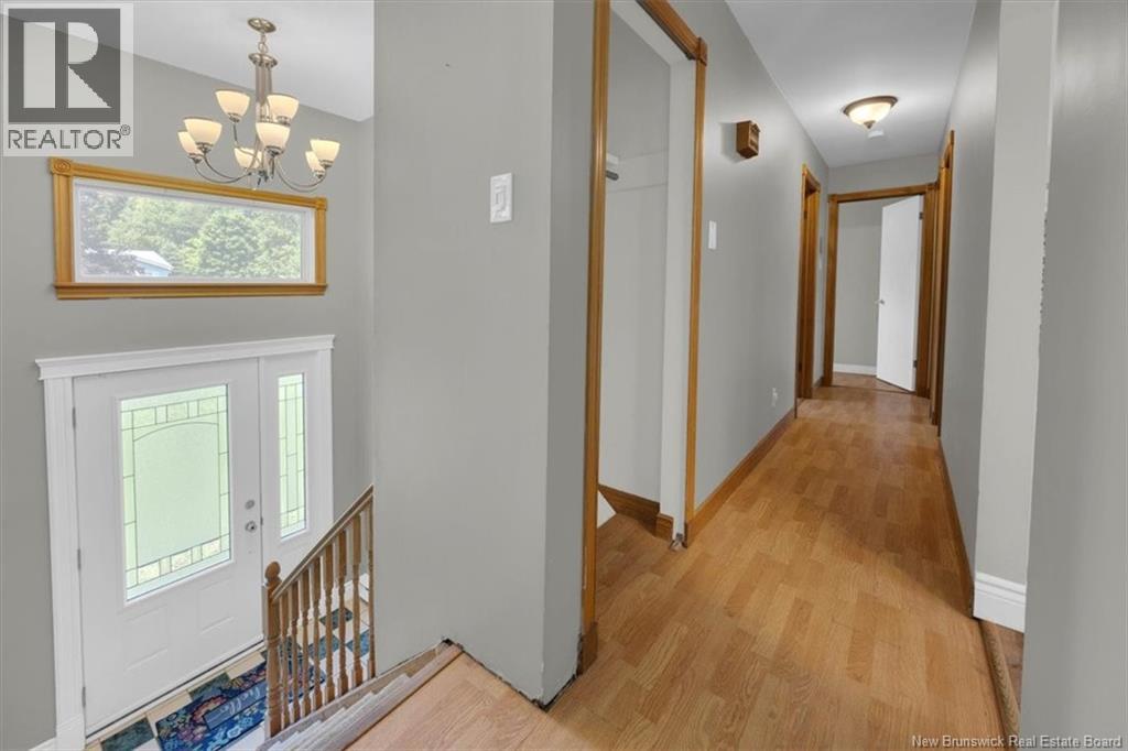 11 Country Crescent - Image 3