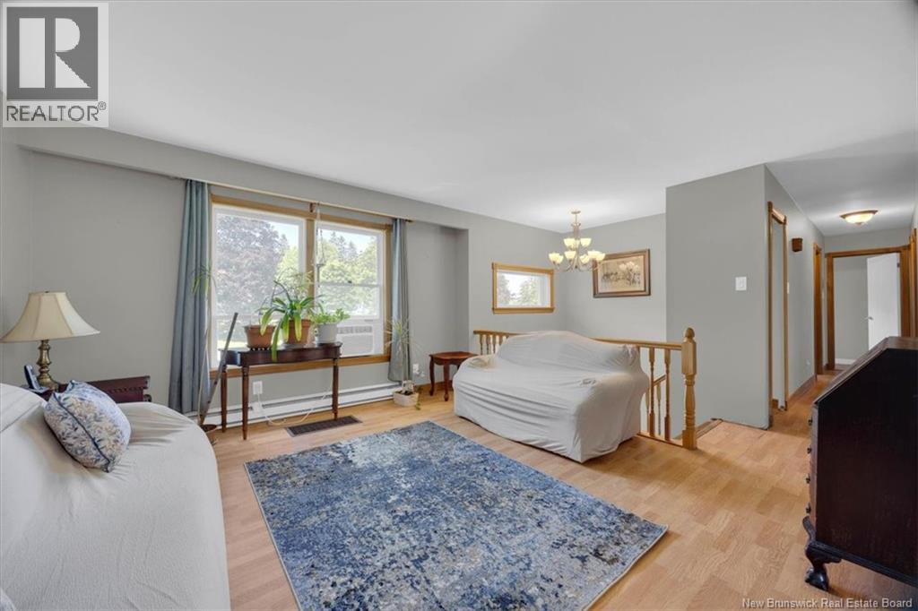 11 Country Crescent - Image 6