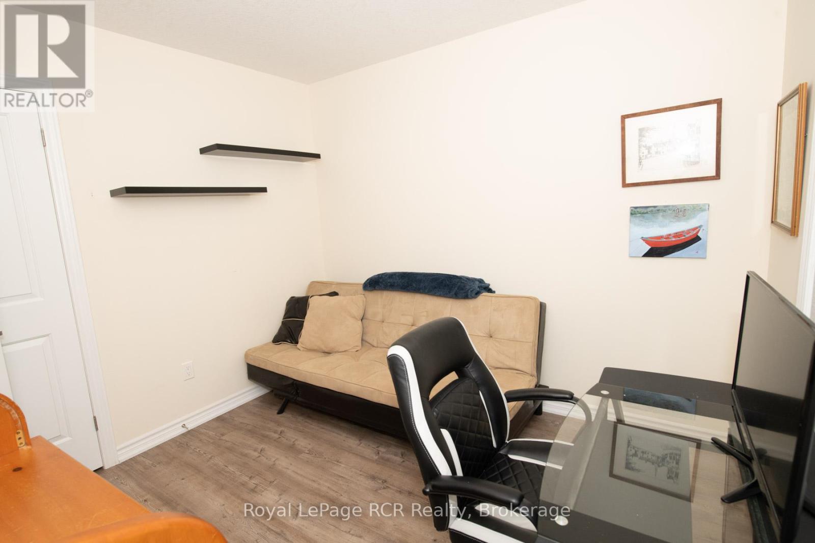465 WELLINGTON STREET E - 13