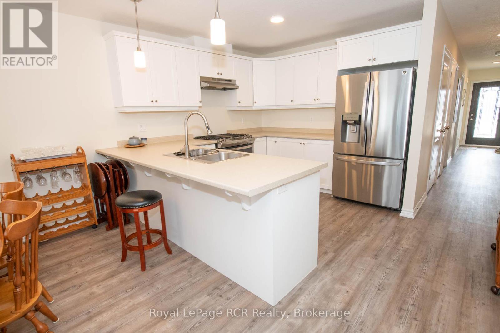 465 WELLINGTON STREET E - 21