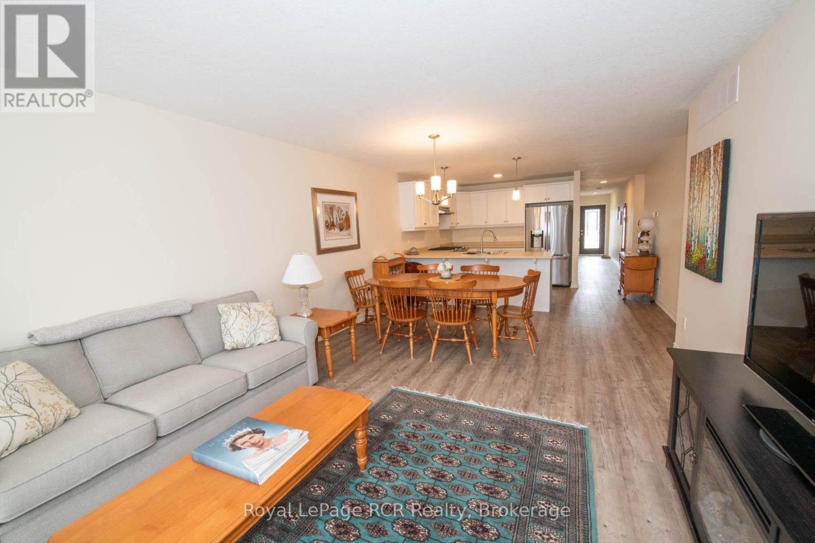 465 WELLINGTON STREET E - 28