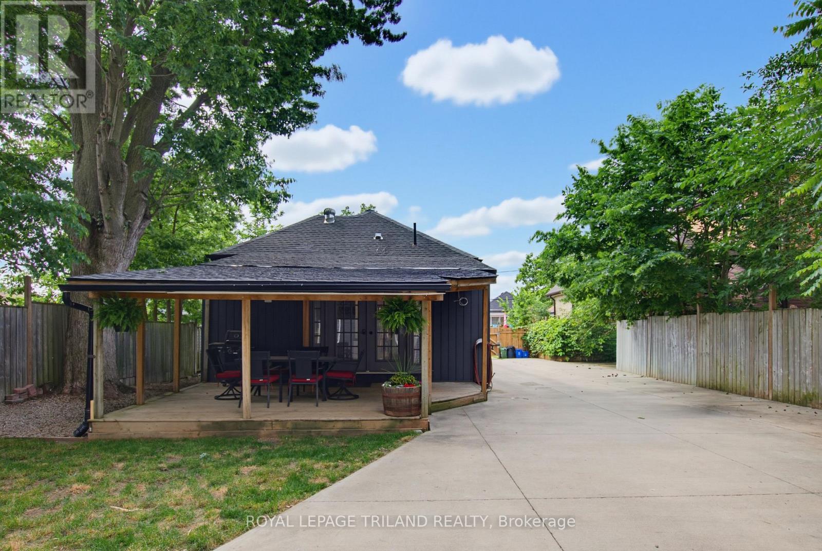 872 STEDWELL STREET - 37