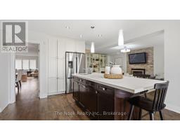 938 Wetherby Lane, Mississauga, ON L4W4S7 Photo 14