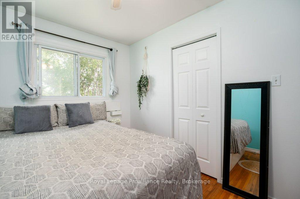 92 WALLBRIDGE CRESCENT - 23