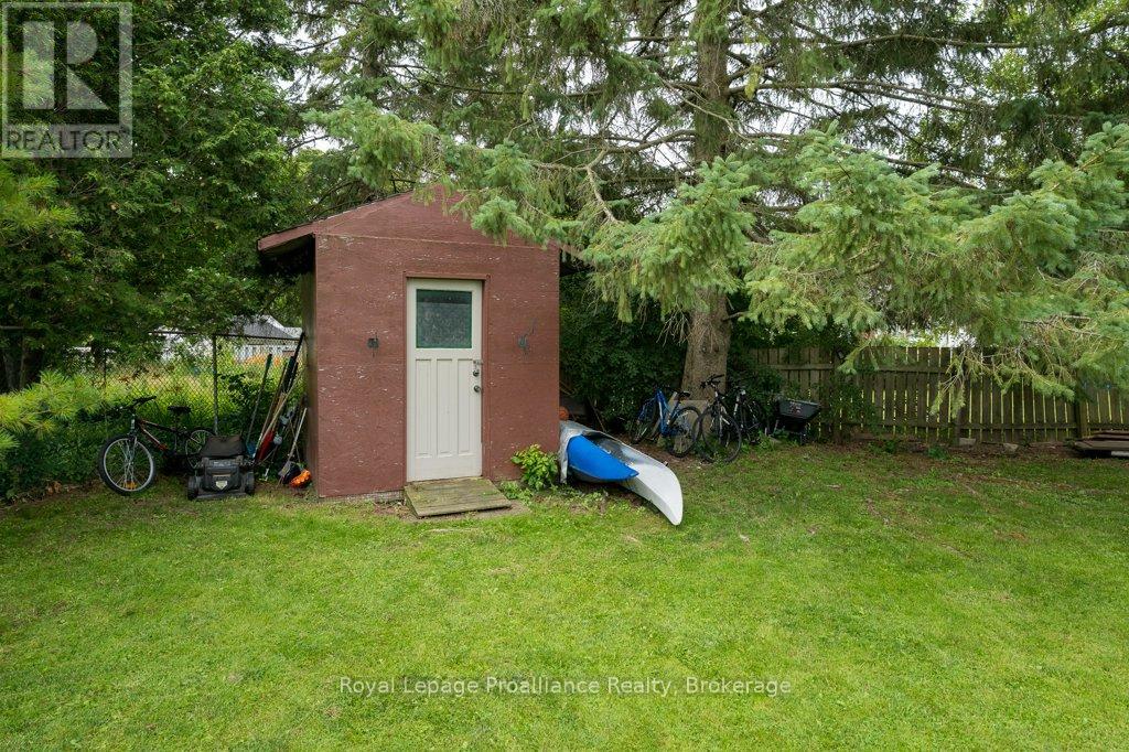 92 WALLBRIDGE CRESCENT - 42
