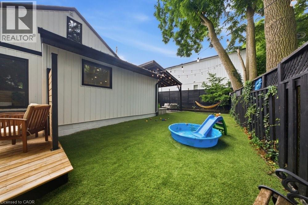 36 OAK Street - Image 34