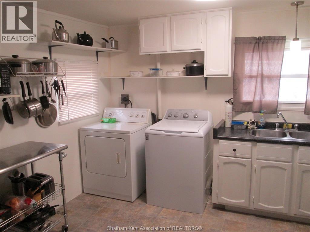 30 REGENCY DRIVE - 10