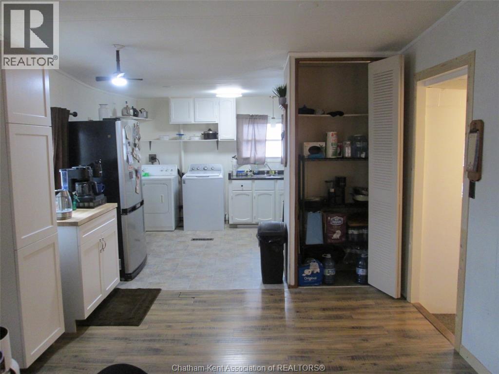30 REGENCY DRIVE - 15