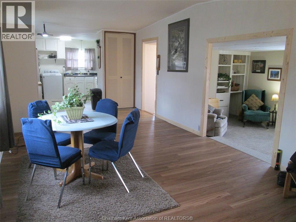 30 REGENCY DRIVE - 18