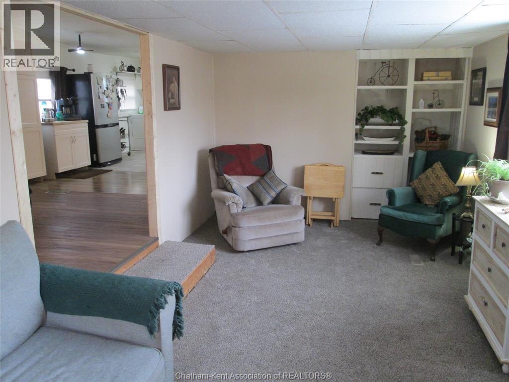30 REGENCY DRIVE - 22