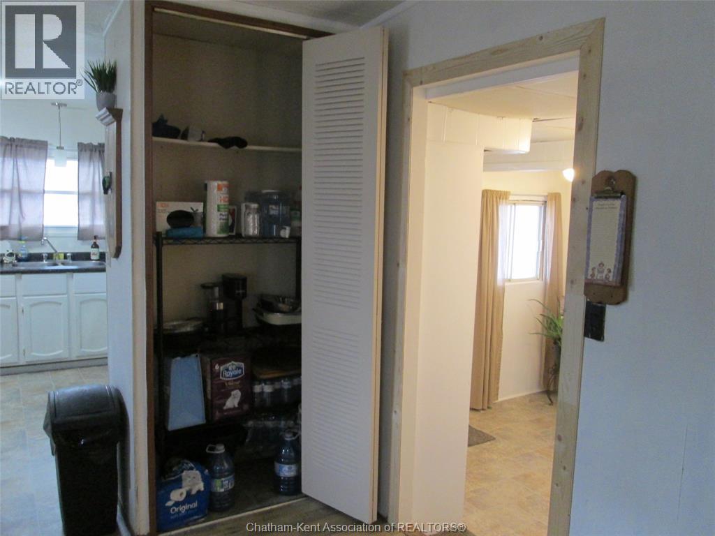30 REGENCY DRIVE - 8