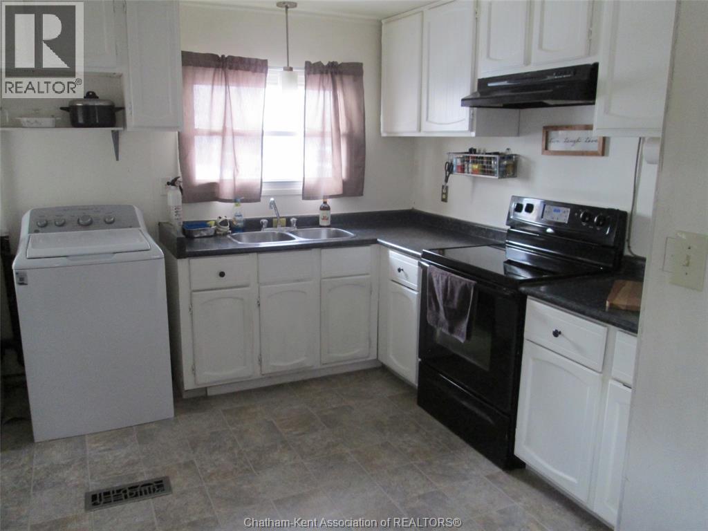 30 REGENCY DRIVE - 9