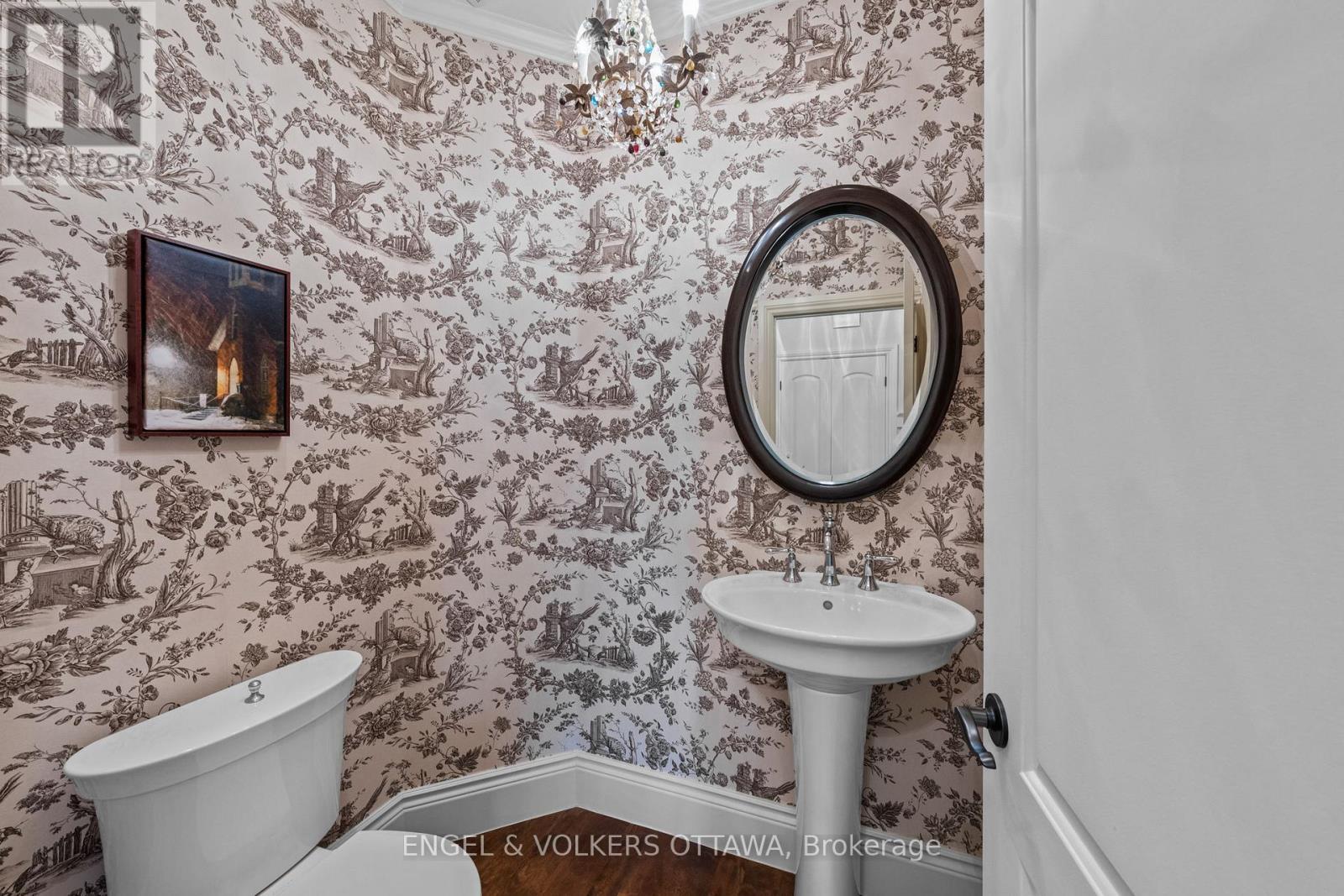 5 Bed, 5 Bath House for Sale in Ottawa – 140 LADY LOCHEAD LANE, Ottawa – MLS# X13531192 - Image 22