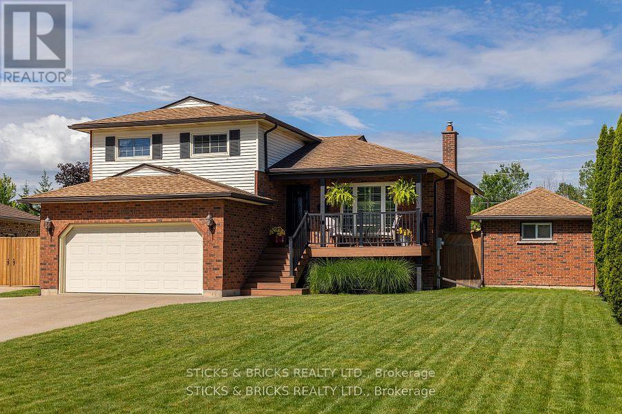 8238 LEXINGTON COURT - 1