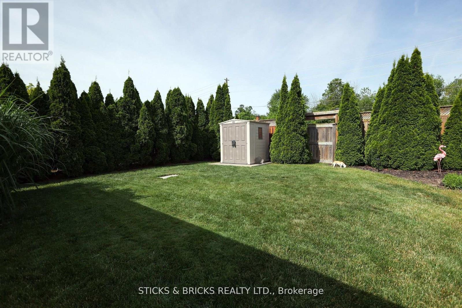 8238 LEXINGTON COURT - 34
