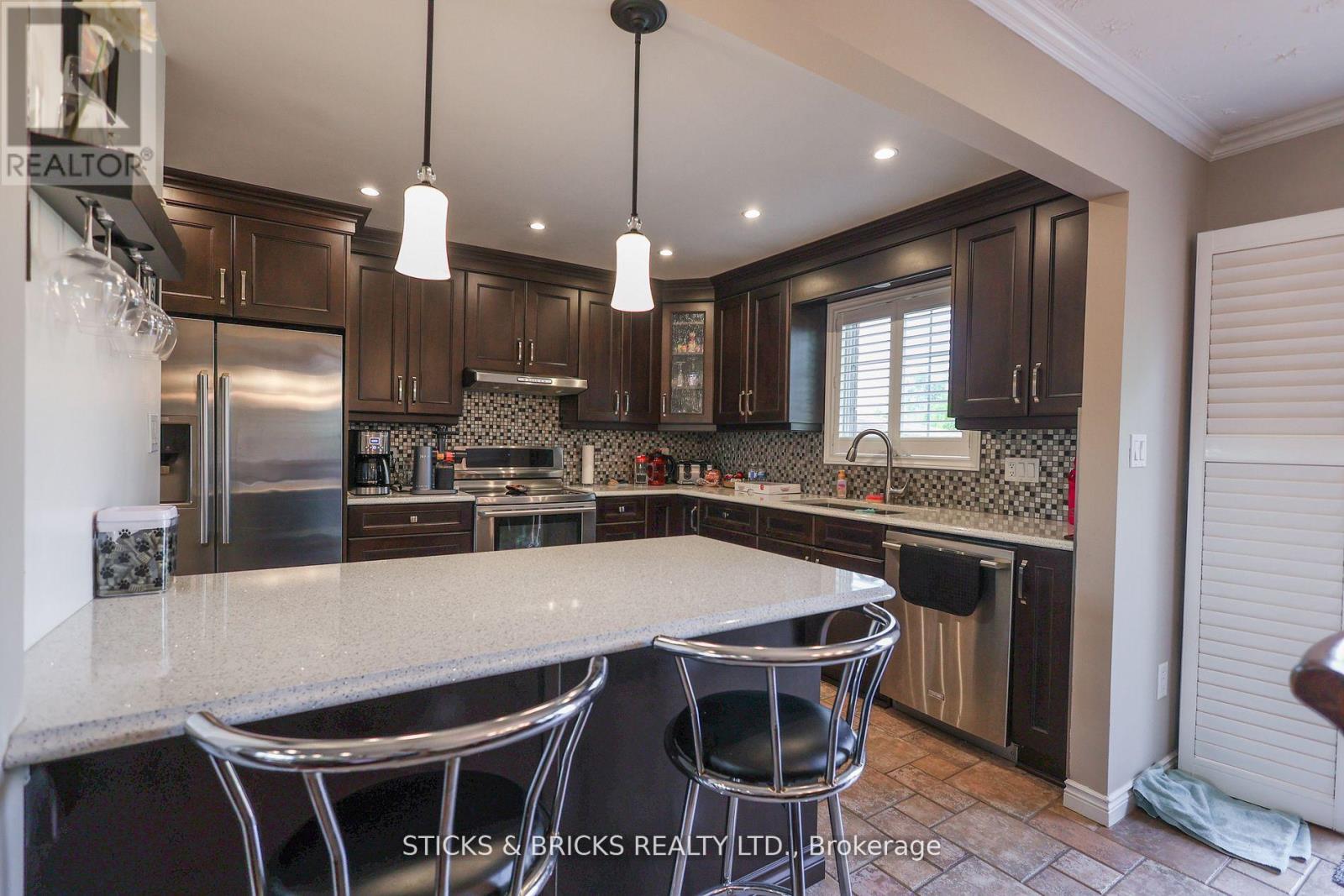 8238 LEXINGTON COURT - 8