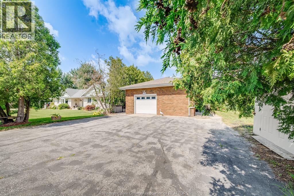 1203 COUNTY RD 27 - 47