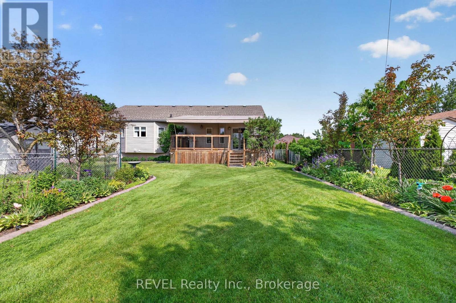 30 DRUMMOND CRESCENT - 34
