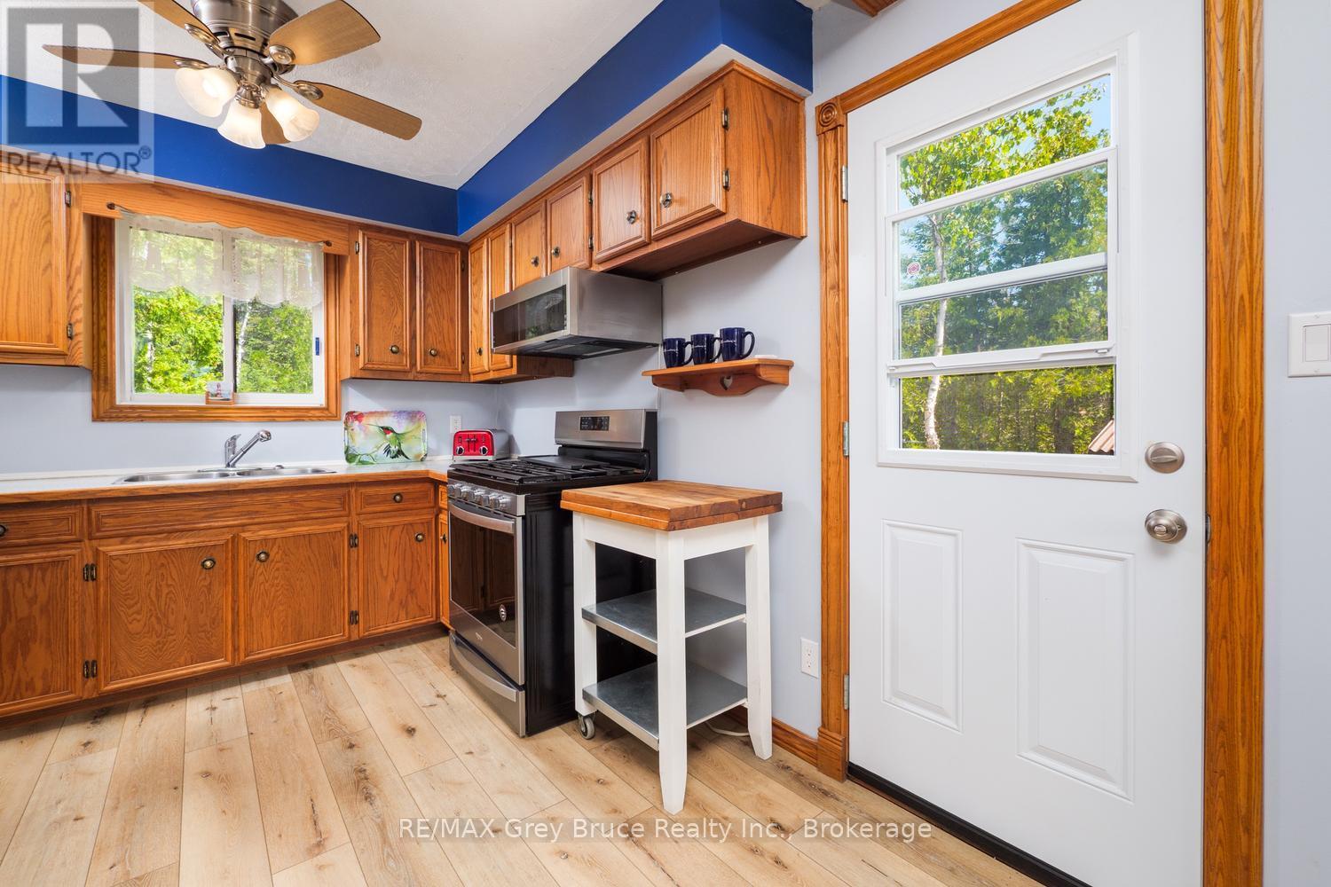 259 BRADLEY DRIVE - 9