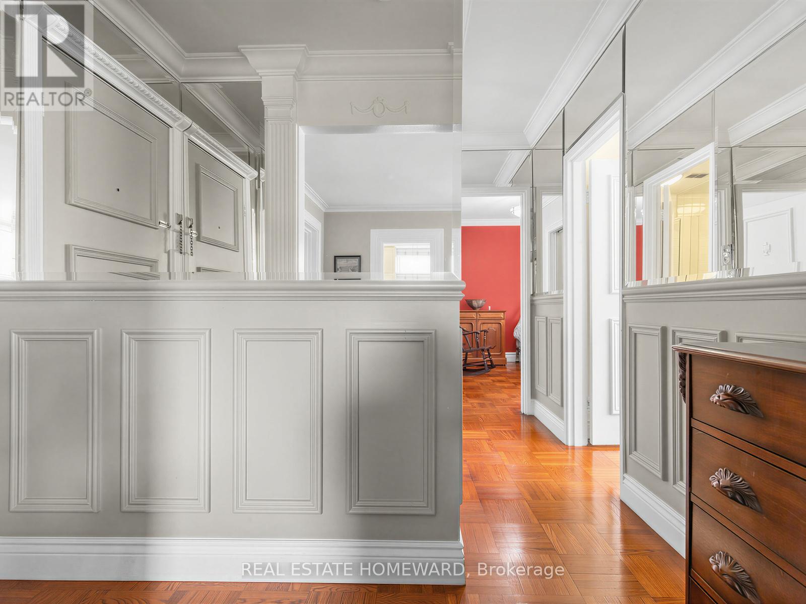 #309 30 ELM AVENUE - 16