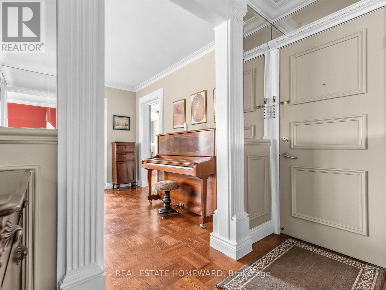 #309 30 ELM AVENUE - 17