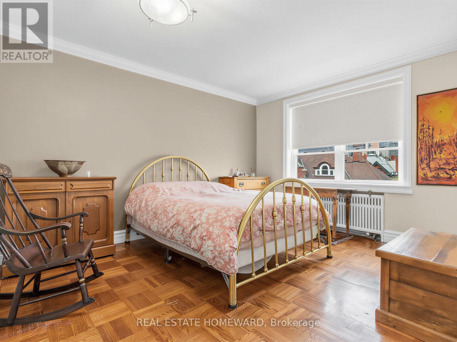 #309 30 ELM AVENUE - 18