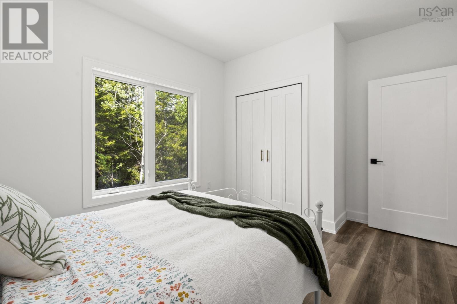 Unit 210 Hybrid Lane - 21