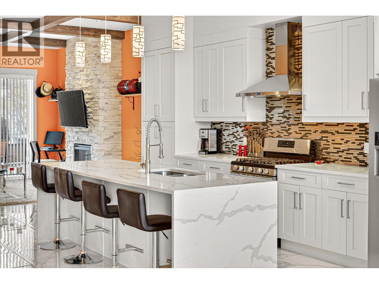 1687 Koocanusa Lake Drive - 4