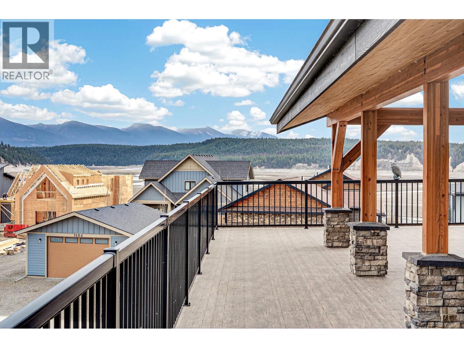 1687 Koocanusa Lake Drive - 10
