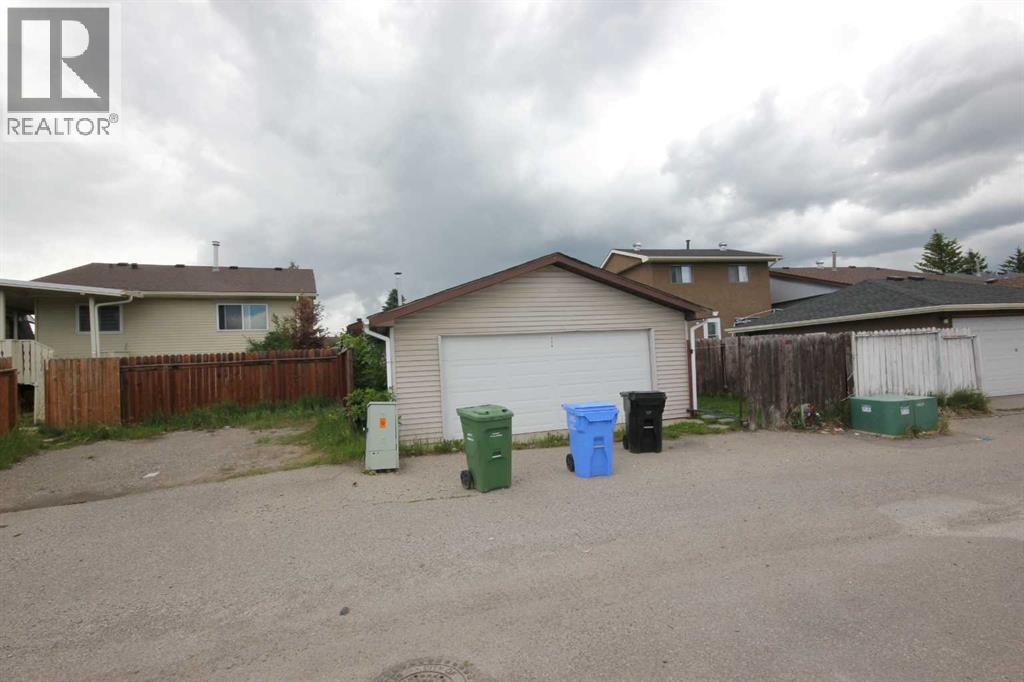 379 Falmere Road NE - 23
