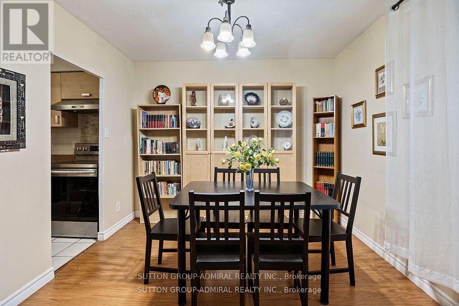 #406 825 KENNEDY ROAD N - 10