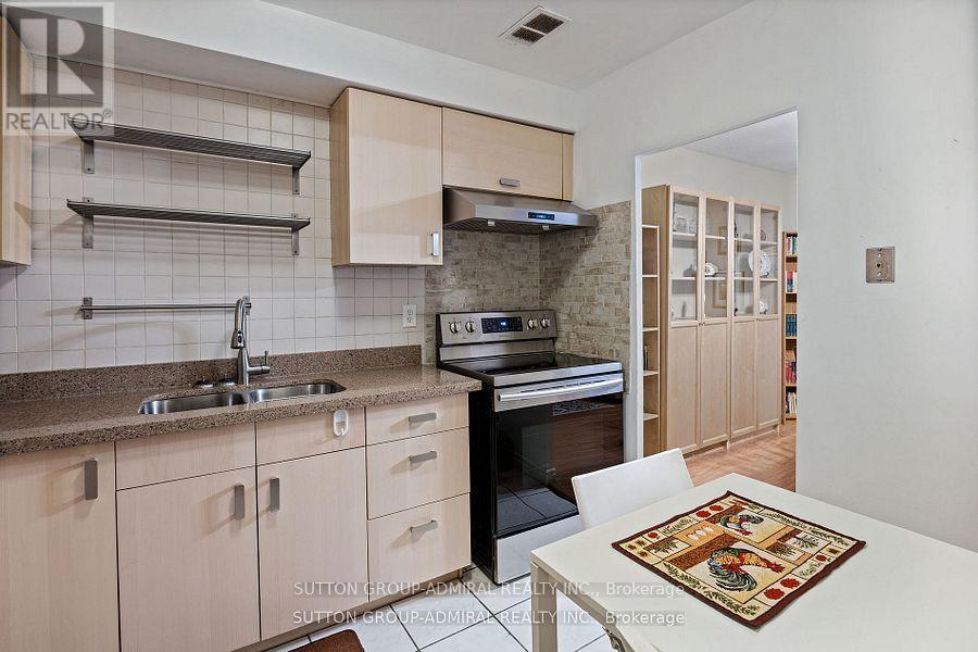 #406 825 KENNEDY ROAD N - Image 14