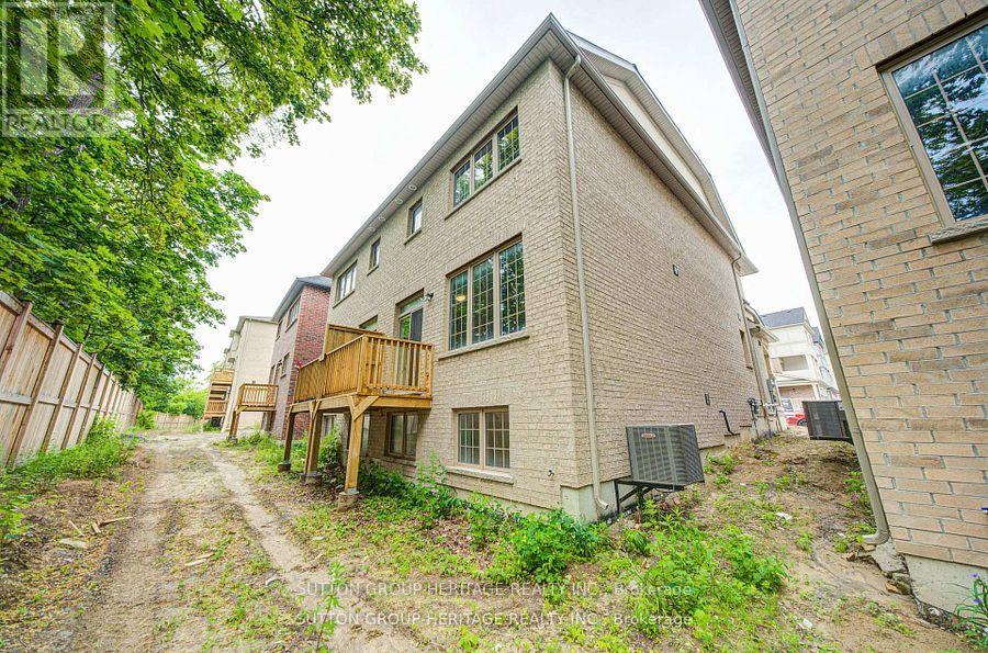 5 DEER CREEK COURT - 48