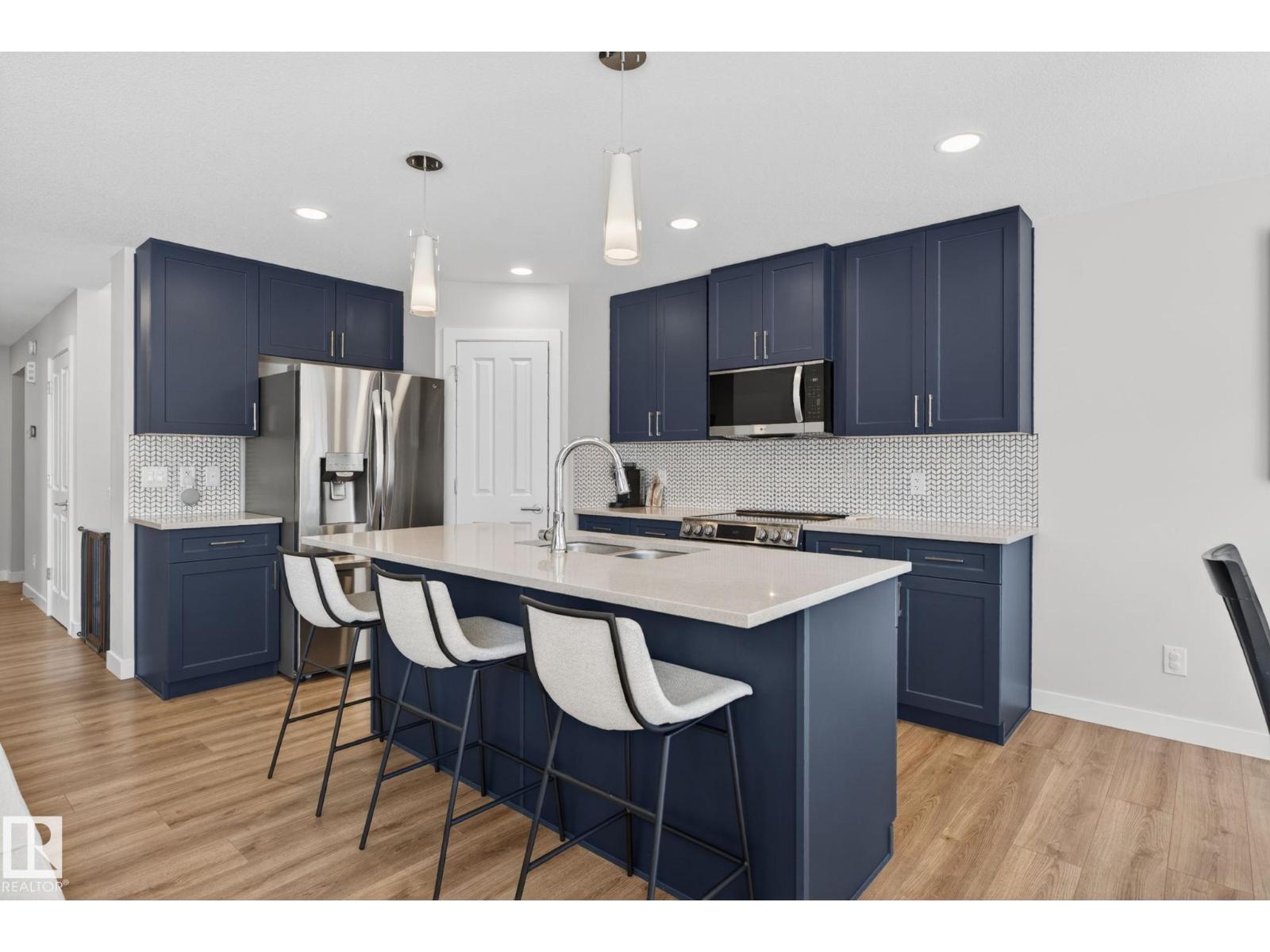 77 PENN PL - 10
