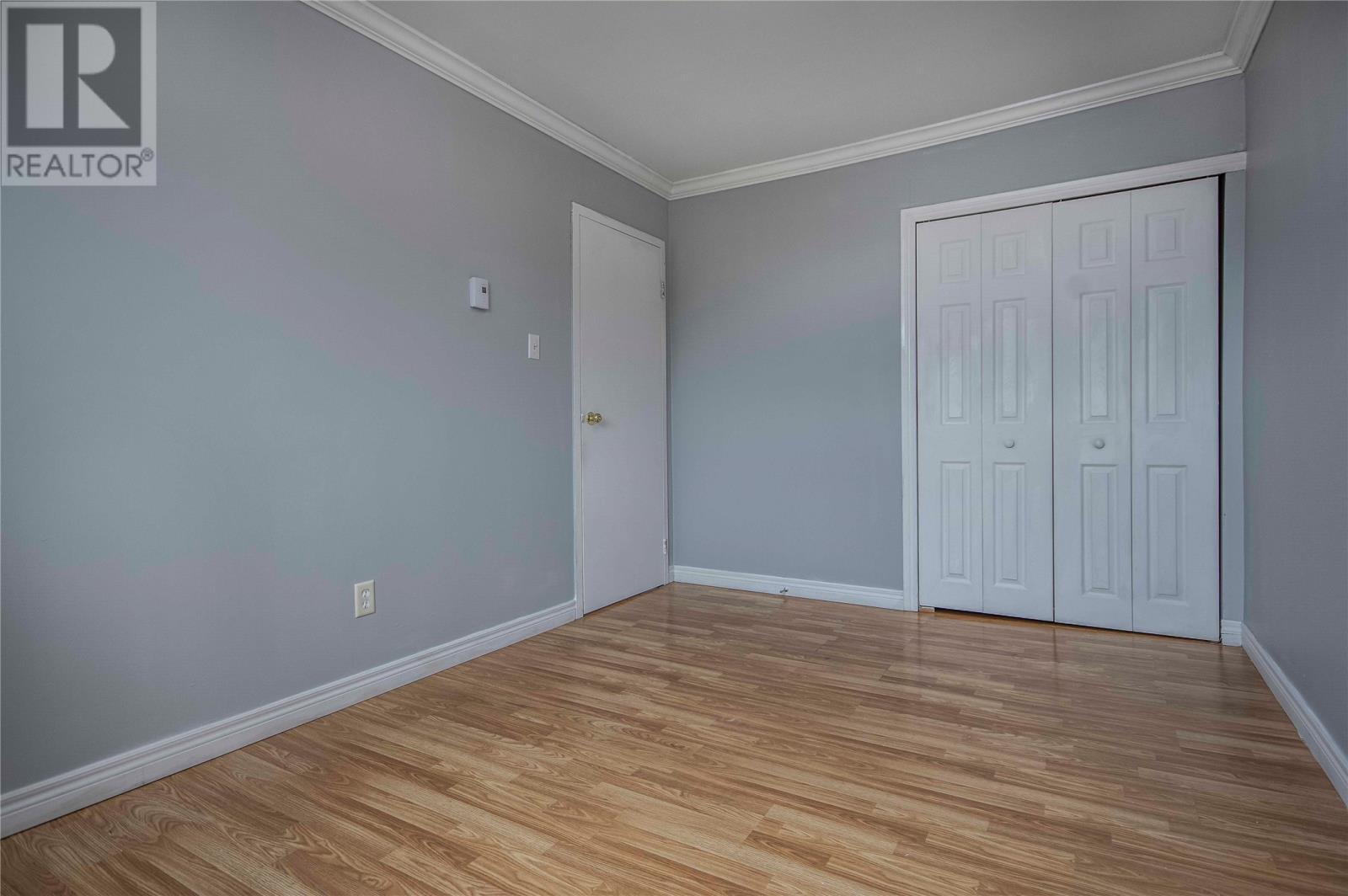 18 Nascopie Crescent - Image 18