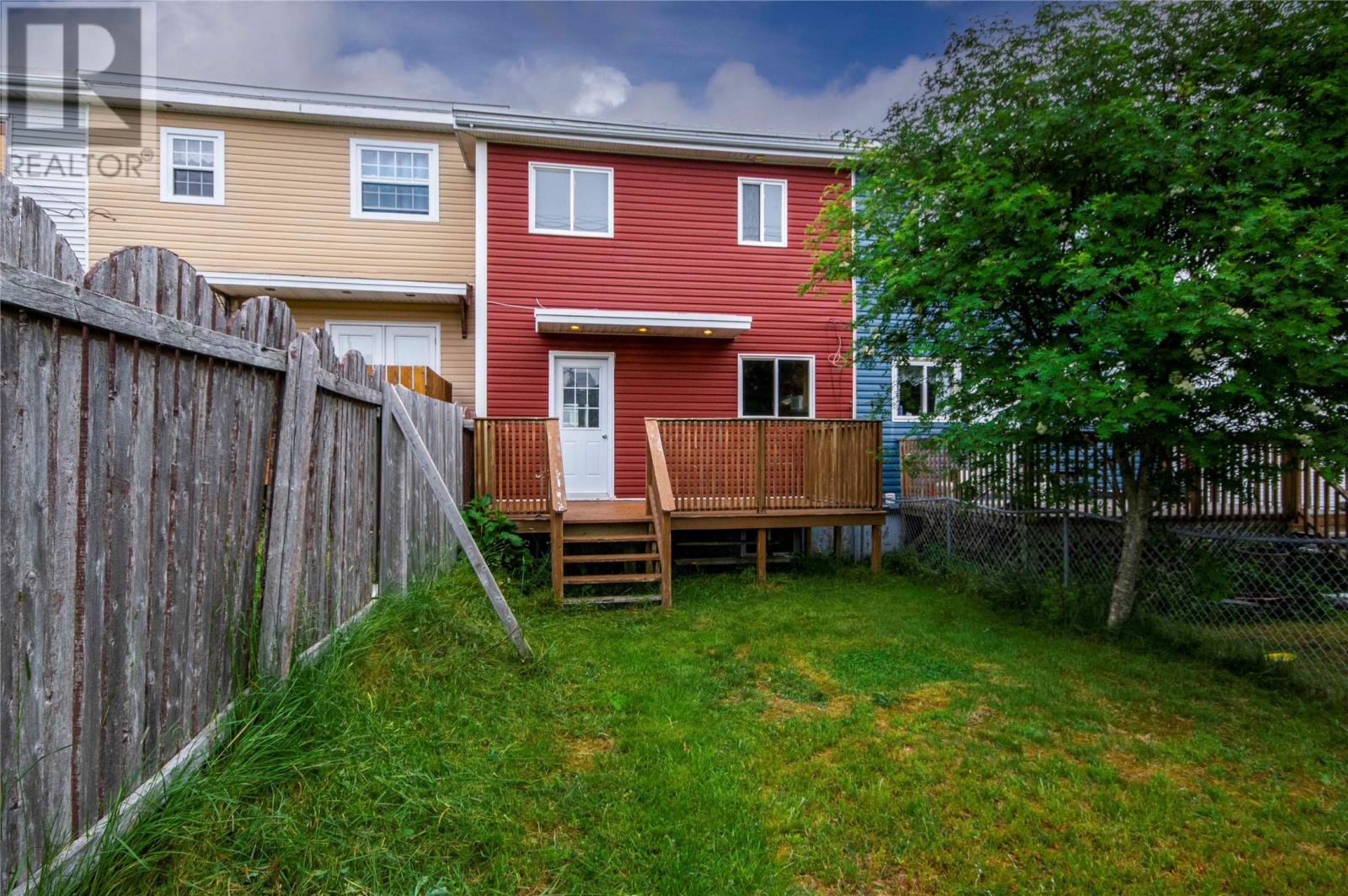 18 Nascopie Crescent - Image 2