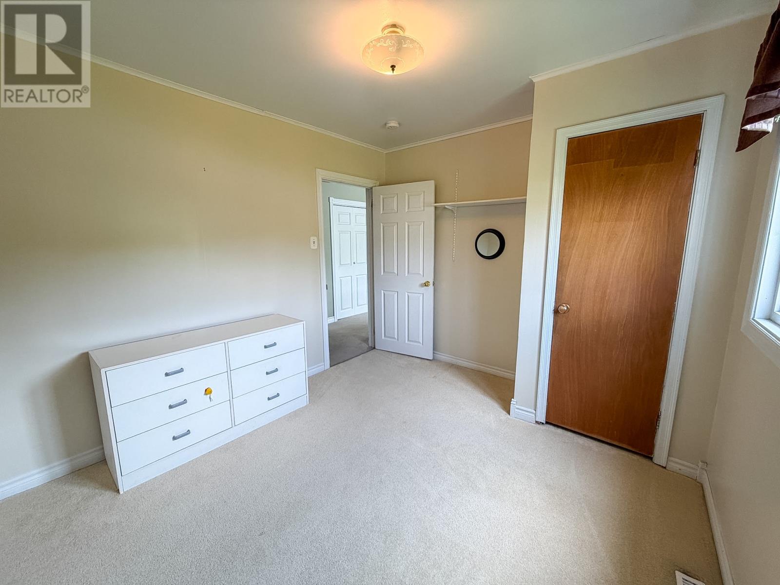 8 Park Drive - Image 19