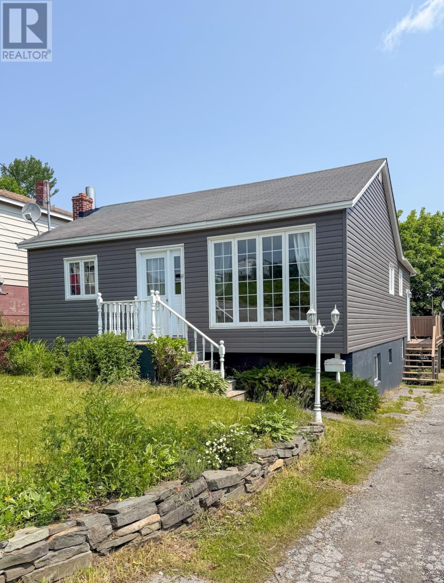 8 Park Drive - Image 2