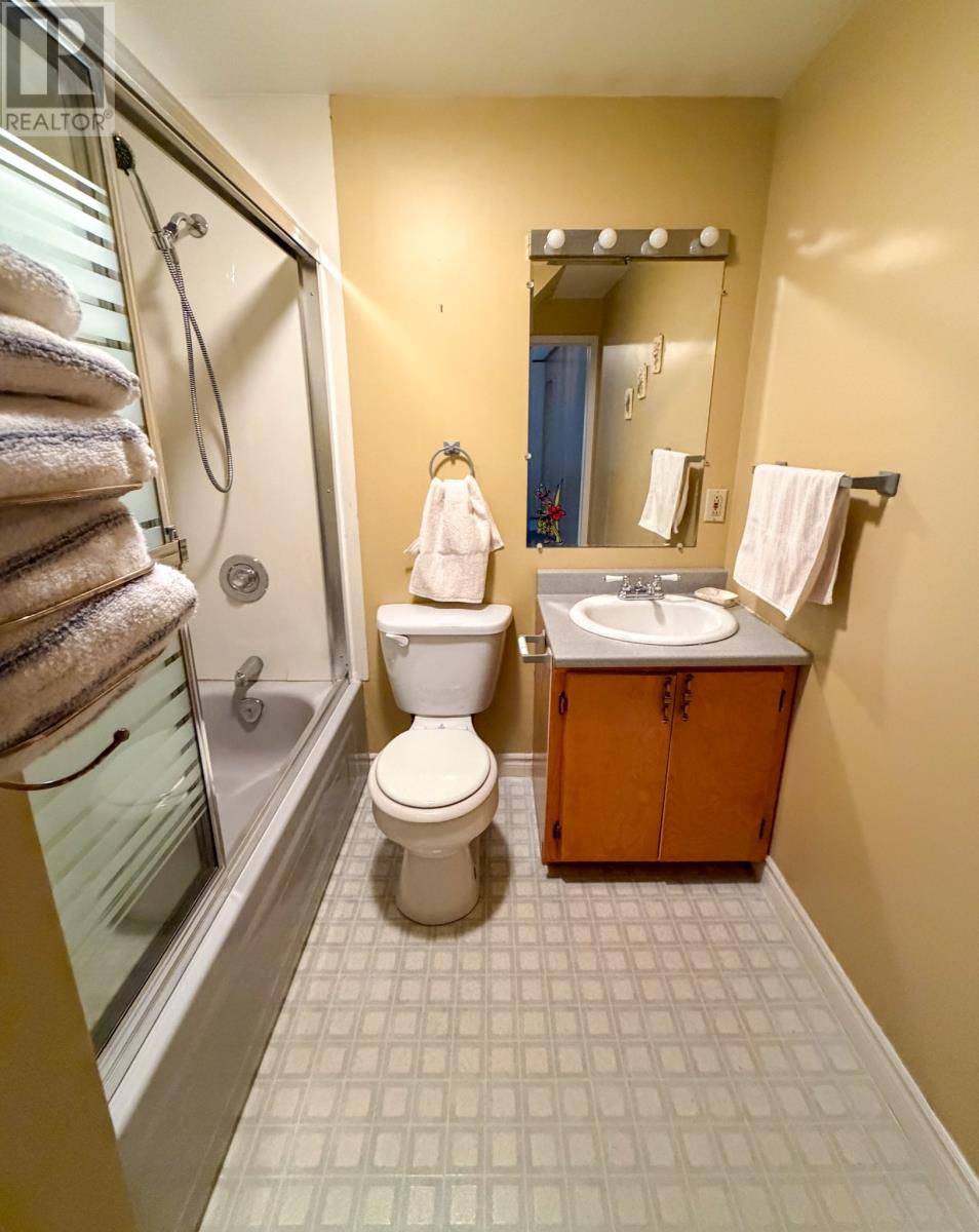 8 Park Drive - Image 22