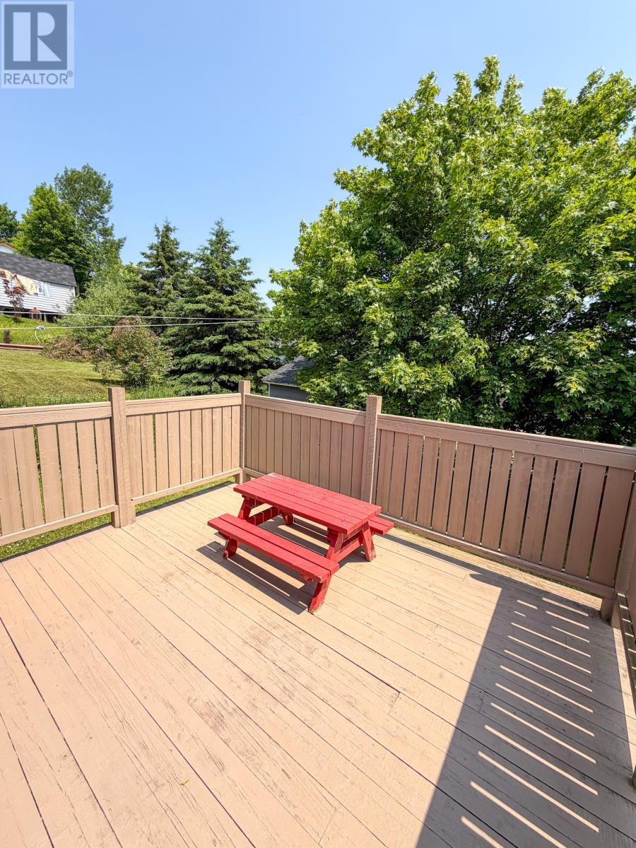 8 Park Drive - Image 3